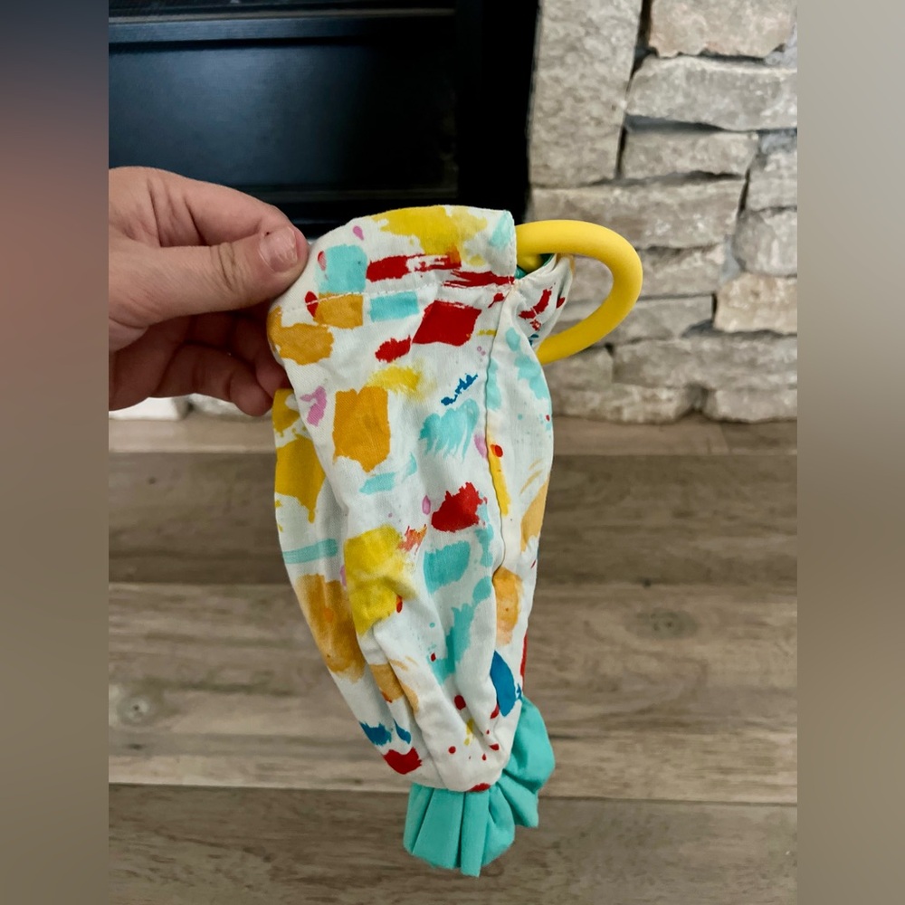 Lovevery sensory pouch
